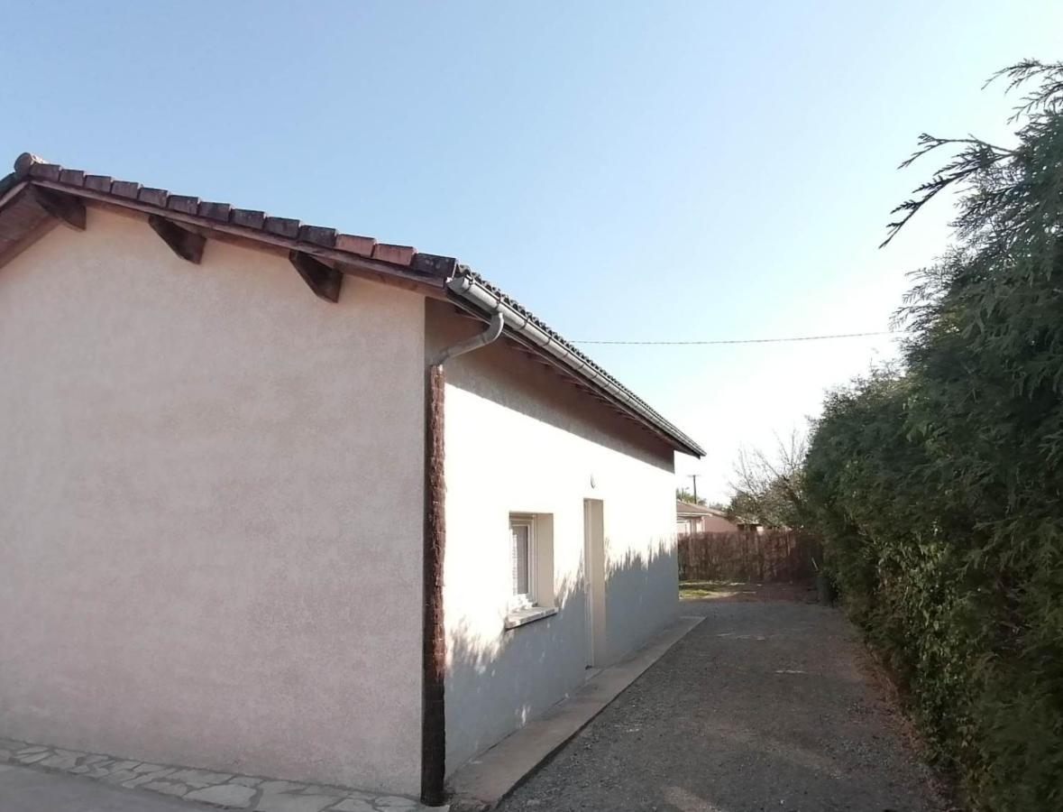 Maison De Campagne Villa Galgon Exterior photo